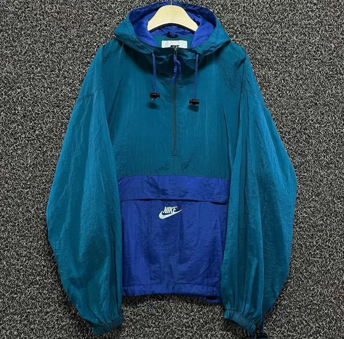 [ L ] Nike 나이키 올드스쿨 아노락 풀오버